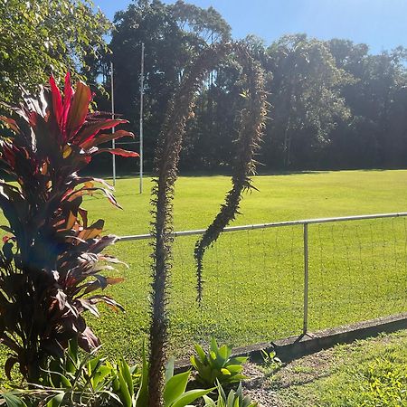 Sunshine Coast Retreat Your Own Private Golf Course Diddillibah Buitenkant foto