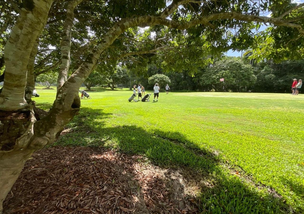 Sunshine Coast Retreat Your Own Private Golf Course Diddillibah Buitenkant foto